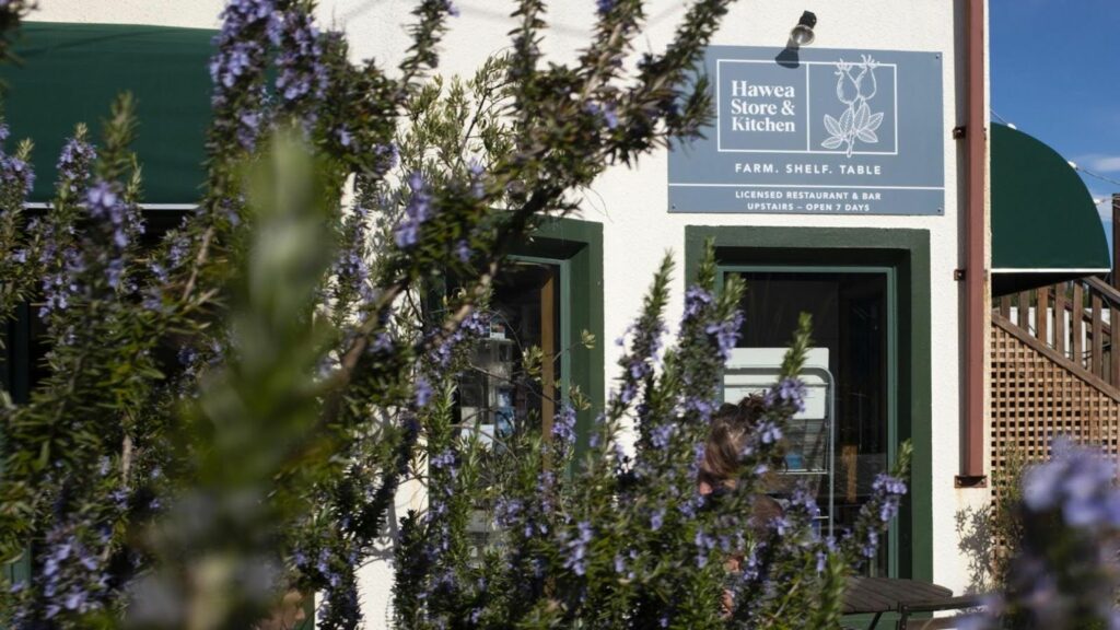 Hawea Store And Kitchen