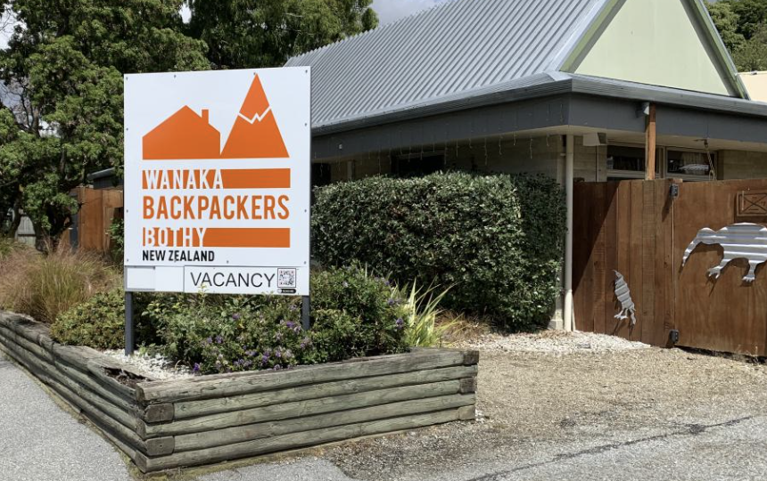 Wanaka bothy backpackers