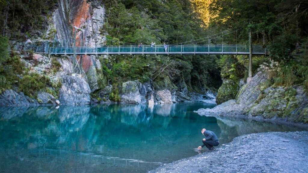 Blue Pools Bridge 1920